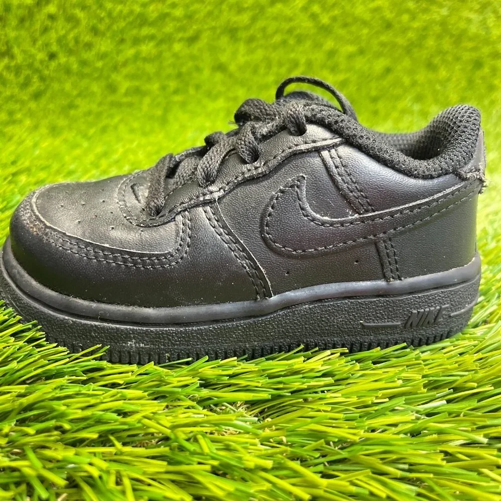 Nike Air Force 1 LE Toddler Size 6C Triple Black Athletic Leather Shoes Sneakers